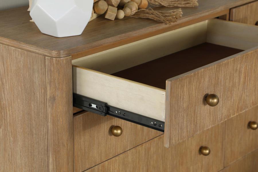 Arini - 8-Drawer Dresser