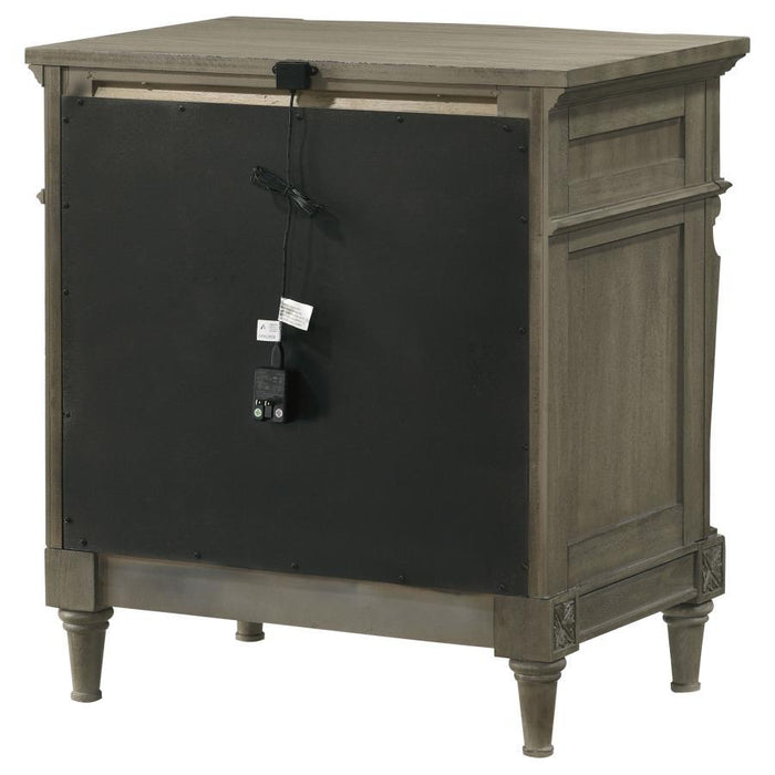 Alderwood - 3-Drawer Nightstand - French Gray