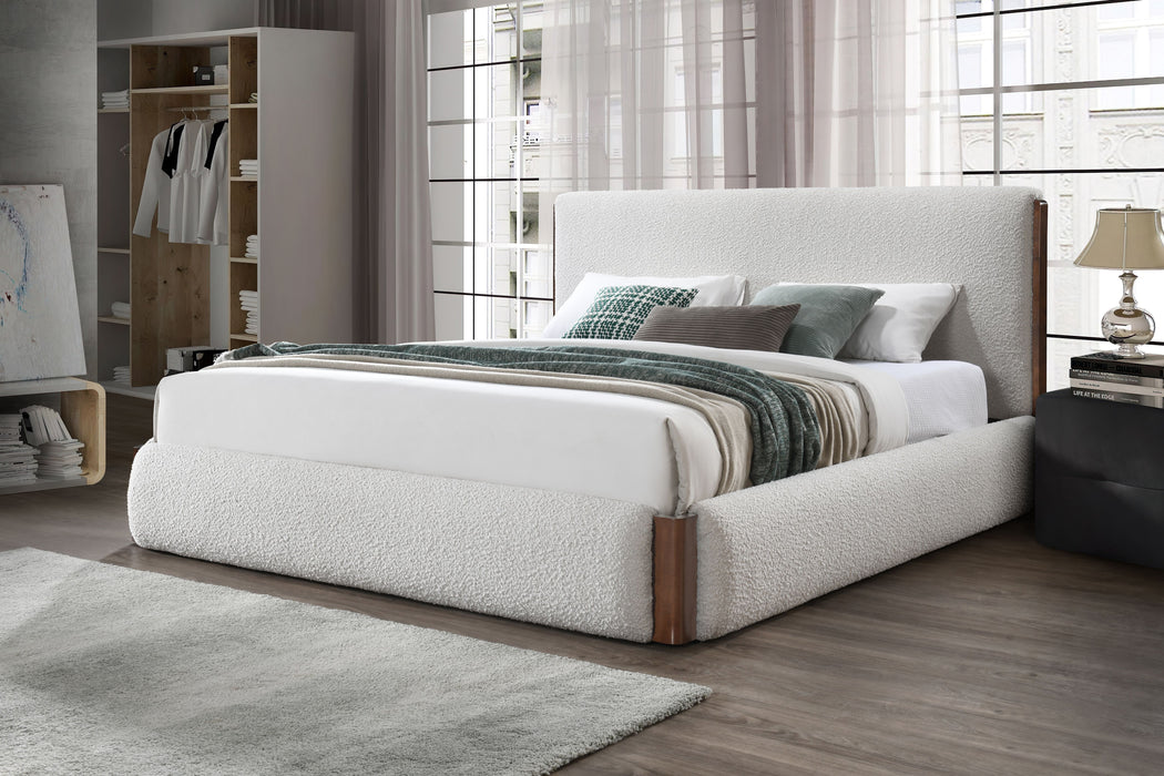 Sandro - Eastern King Bed Boucle - Walnut / White