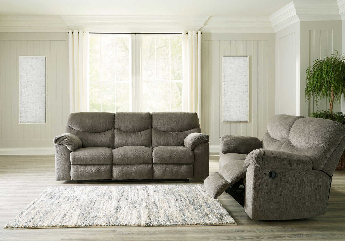 Reclining Sofas & Loveseats